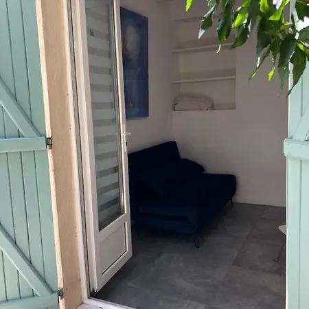 Avec Terrasse Et Jardin A 3 Minutes A Pied De La Vakantiehuis Canet-en-Roussillon